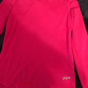 Long sleeve gap kids shirt.
